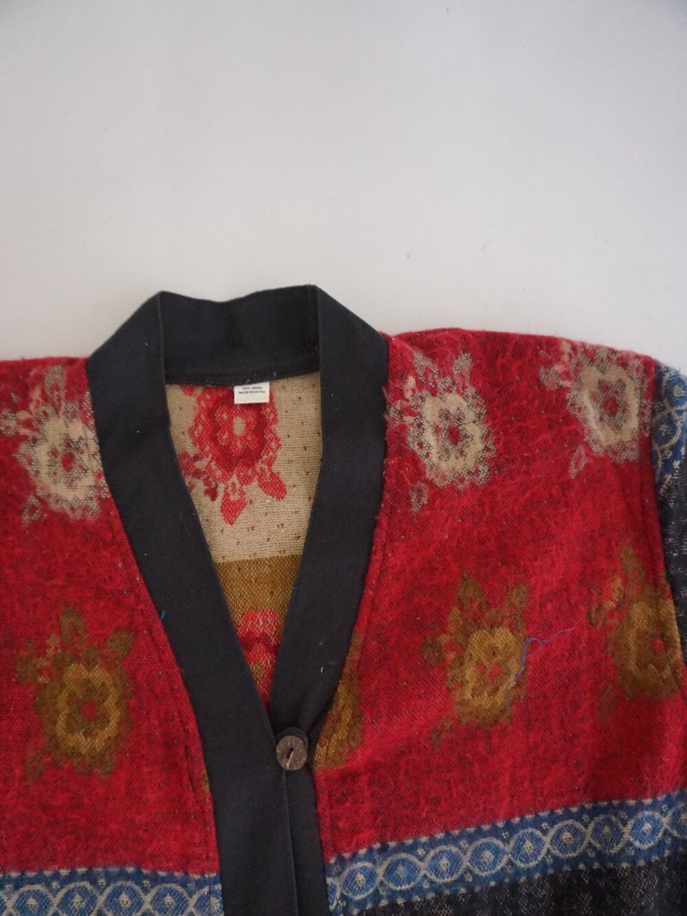 Vintage Red Black Floral Fringe Open Front Wool Cardigan Boho Tapestry XL - Picture 9 of 9